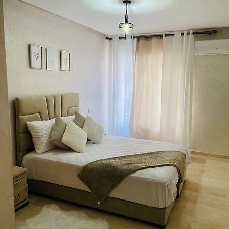 Superbe Appartement Au Coeur De Casablanca Exterior photo